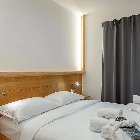 Dolomites Elements *