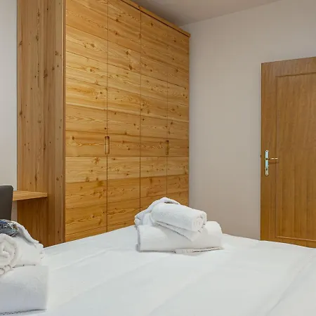 Dolomites Elements Апартаменты Каприле